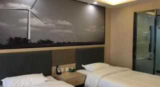 Super 8 Hotel Urumqi West Wuyi Road - 3