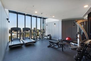 Spectacular Views Southbank Gym, Pool, Balcony - 1