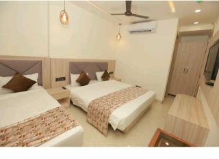 Hotel Zed - Near Aerocity with Free Airport Drop - 4