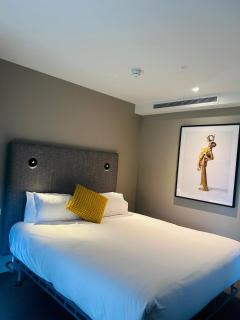 Minton Apartments - 8