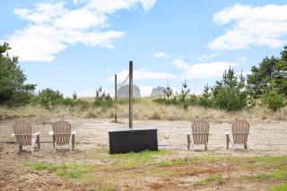 Ocean Front Rockaway Beach 1 Bedroom Condo - 3