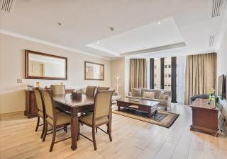 Luxury 1-Bedroom at Michelangelo Towers - 2