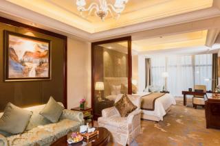 Dongwu New Century Grand Hotel Huzhou - 8