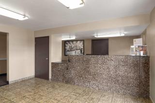 Super 8 by Wyndham Casa Grande - 8