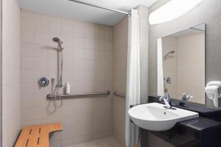 Days Inn by Wyndham Charleston WV - 7