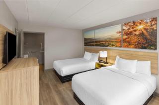 Days Inn by Wyndham Charleston WV - 1