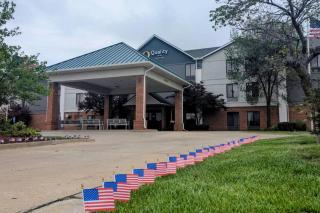 Quality Inn Warrensburg - 4