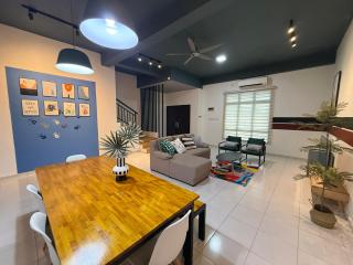 R3troHouse3 4BR 14PAX Near188Tower, HTTA, In Town - 7