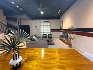 R3troHouse3 4BR 14PAX Near188Tower, HTTA, In Town - 3