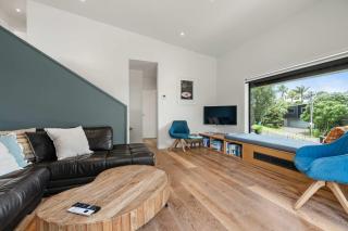 Up Above The Crescent - 6