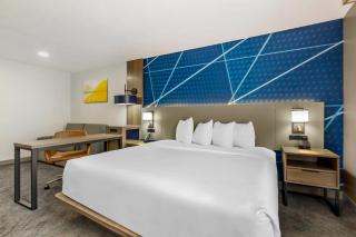 Comfort Inn & Suites Irving Las Colinas DFW - Irving - 2