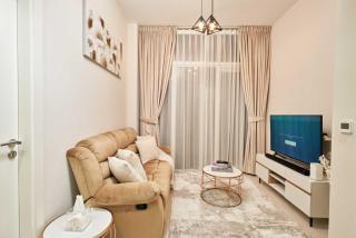 Cosy 1 Bedroom in Damac Hills | OFEX - 0