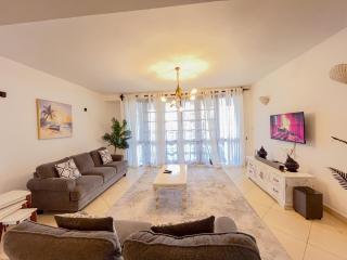 Leo leo Beachfront Apartments - 5