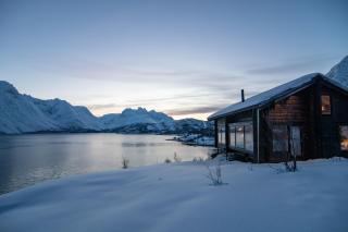 Sommarbukt - "Tind" Aurora Hideaway Mountain Lodge with Panoramic Fjord Views - Tromsø - 9