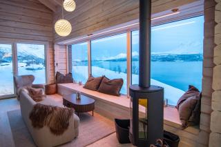 Sommarbukt - "Tind" Aurora Hideaway Mountain Lodge with Panoramic Fjord Views - Tromsø - 3