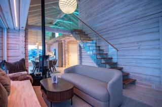 Sommarbukt - "Tind" Aurora Hideaway Mountain Lodge with Panoramic Fjord Views - Tromsø - 1