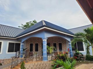 Green Hill Lodge - 8