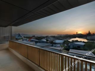 OCT Bay Breeze Hotel - 1