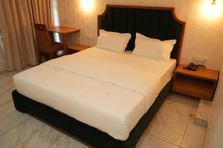 Januson Hotel - 8