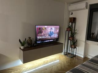 Cozy Apartments - Free Parking, WiFi & King-size Bed - Liman IV - 8