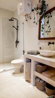 Vila Gila - 2BR Canggu Villa with Pool & Rooftop - 2