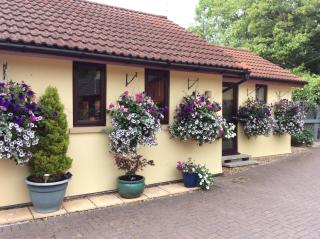 The Mendip is on cheddar bridge Apartments - Cheddar - 0