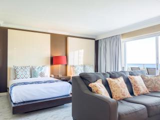 #Marbella Lane - Oceanview Horizon Escape Studio - 2