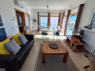 Modern apartment with sunny south facing terrace - 2