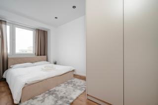 Piotrkowska Harmony Apartment by BookingHost - 1