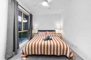 Sunset Ocean View Retreat 4BM House - 5