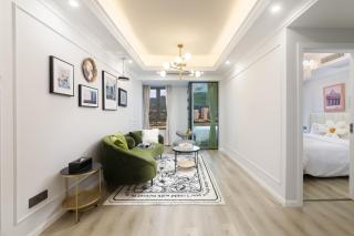 Lanyue River View Apartment - 1