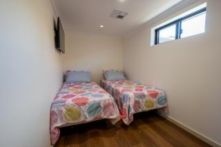 Spearwood Little Getaway - 6