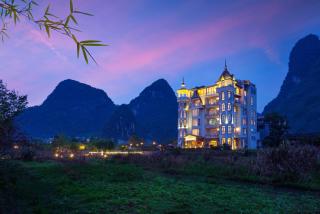 Yangshuo Yulong River Castle Hotel - 0
