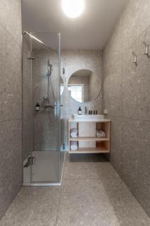 Karlingerhaus Hotel Hostel Home - 3