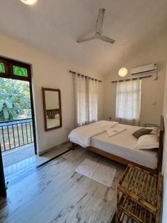 Nivrritii 3BHK Villa with hill and forest views - 7