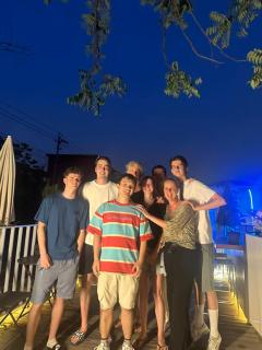 Templeside Courtyard Hotel Close to Sqaure Forbidden next to White temple Free laundry and breakfast Personalized Needs Develop - 3