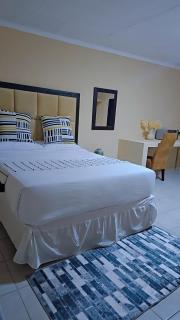 CenoeN Country Suites - 5