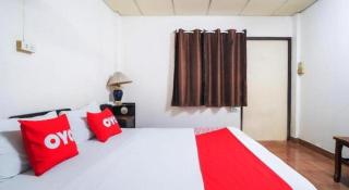 OYO 654 Samanmit Inn Hotel - 8