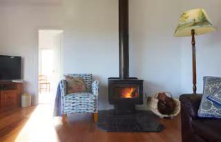 Mereweather Estate Cottage - 9