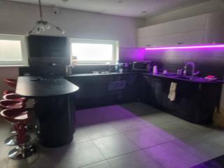 Serene 4-Bedroom House Rental in Historic Rga - 3