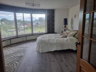 Serene 4-Bedroom House Rental in Historic Rga - 2