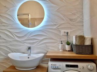 Apartment Božo with a balcony - 1