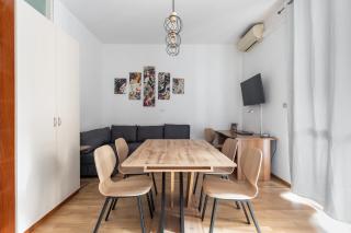 Lungo le Mura, Business & Family by Wonderful Italy - 3