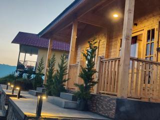 Cloudy Nandy Hills Poombarai - 1