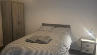 4 Double Bedrooms - Ideal for Contractors or Families - 8