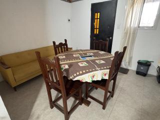 Pequeño departamento aún en arreglo con detalles estéticos - 7