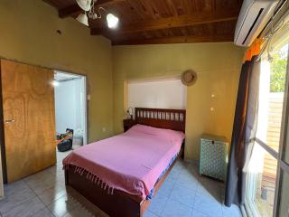 Pequeño departamento aún en arreglo con detalles estéticos - 3