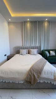 استوديو ببلكونة ووصول ذاتي - 4