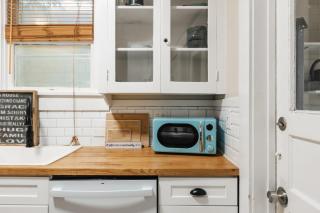 Historic Victorian Gem in UT Campus SXSW Ready - 7