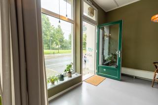 Zentrales Studio in ehemaligem Ladengeschäft mit Parkplatz in Leipzig - 7